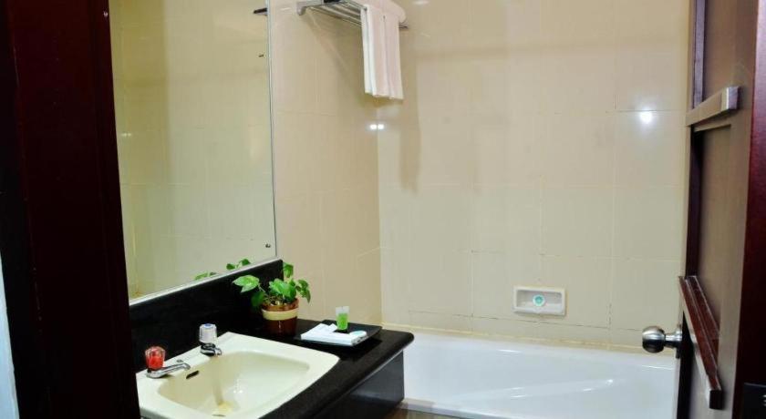 Hotel Tarakan Plaza Eksteriør billede