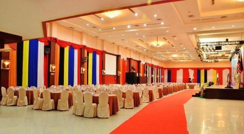 Hotel Tarakan Plaza Eksteriør billede
